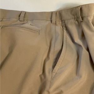 Nike Golf Mens 36x32 Tan Performance Tech Stretch Flex Pants Cuffed EUC B11-18